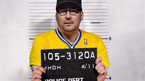 phil hellmuth arrested.